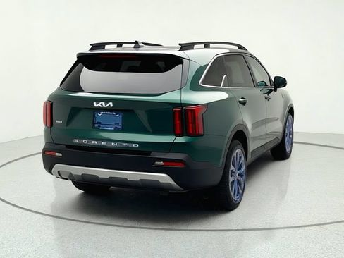 Certified 2022 Kia Sorento SX Prestige w/ Rust Color Package AWD/4WD image 5