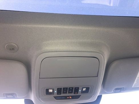 Used 2023 Ford Explorer XLT w/ Equipment Group 202A image 20