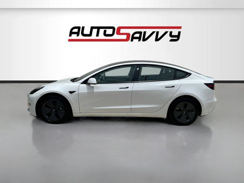 Used 2023 Tesla Model 3 Standard Range RWD image 4