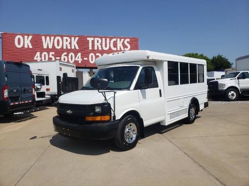 Used 2011 Chevrolet Express 3500 w/ School Bus Package RWD image 3