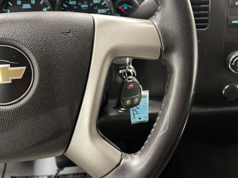Used 2014 Chevrolet Silverado 2500 LT AWD/4WD image 7