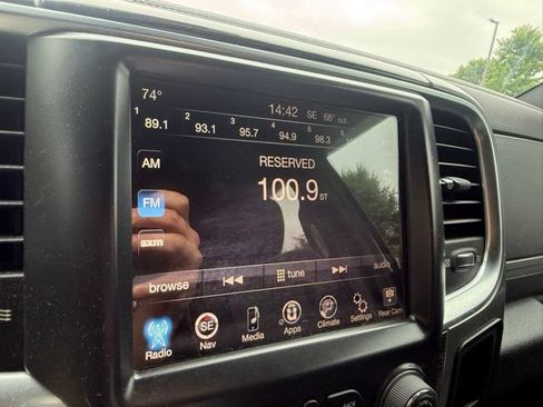 Used 2016 RAM 1500 Limited AWD/4WD image 23