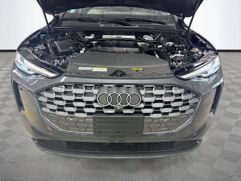 Used 2025 Audi Q5 Premium AWD/4WD image 31