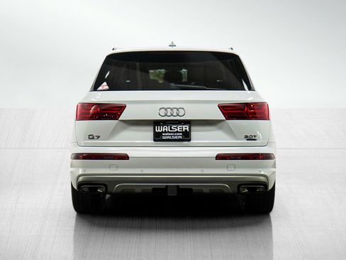 Used 2018 Audi Q7 3.0T Prestige w/ Prestige Package AWD/4WD image 4