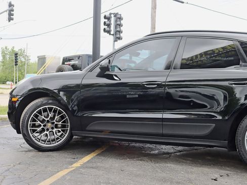 Used 2018 Porsche Macan Sport Edition AWD/4WD image 13