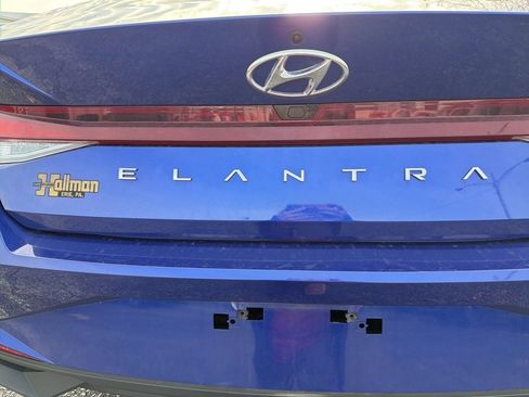 Certified 2022 Hyundai Elantra SEL image 10