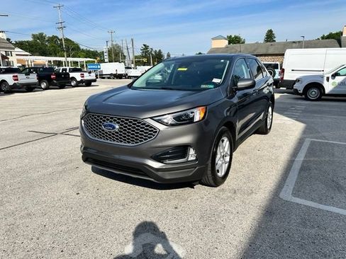 Certified 2023 Ford Edge SEL w/ Convenience Package AWD/4WD image 5