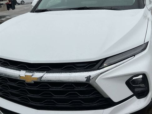 Used 2025 Chevrolet Blazer LT w/ Driver Confidence Package image 11