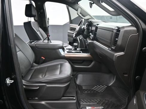 Used 2023 Chevrolet Silverado 1500 RST image 6