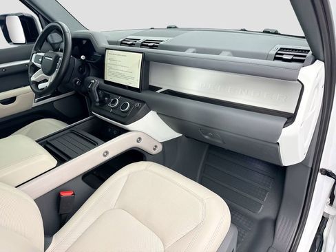 Used 2023 Land Rover Defender 130 First Edition image 16