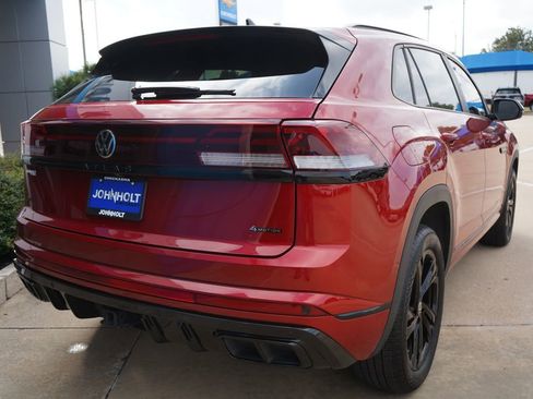 Used 2025 Volkswagen Atlas Cross Sport SEL R-Line image 10