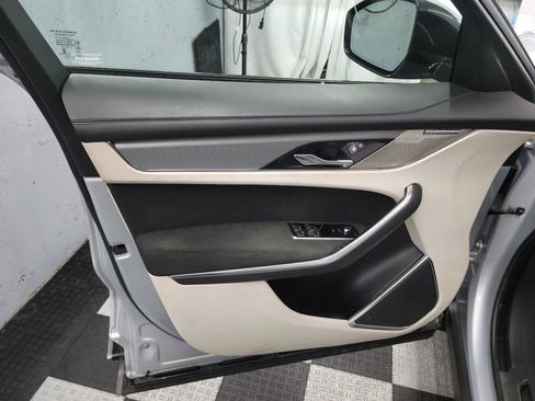 Used 2021 Jaguar F-PACE SVR AWD/4WD image 15