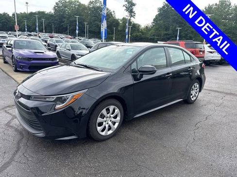 Used 2026 Toyota Corolla LE FWD image 3