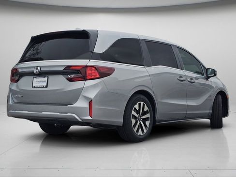 New 2026 Honda Odyssey EX-L image 10