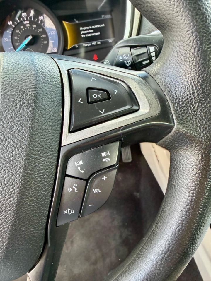 Used 2019 Ford Fusion SE FWD image 19