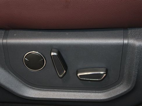 Used 2024 Ford Expedition Limited AWD/4WD image 37