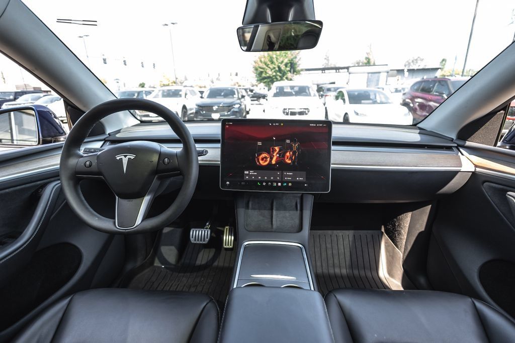 Used 2024 Tesla Model Y Performance AWD/4WD image 18