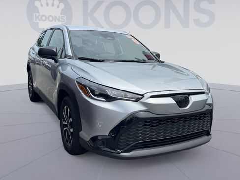 Used 2025 Toyota Corolla Cross AWD Hybrid image 5