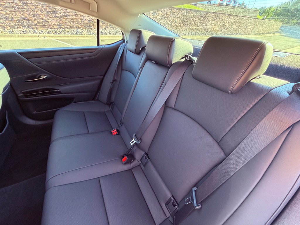 Certified 2024 Lexus ES 350 w/ Premium Package FWD image 14