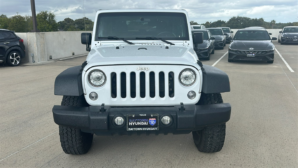 Used 2017 Jeep Wrangler Sport w/ Connectivity Group AWD/4WD image 9
