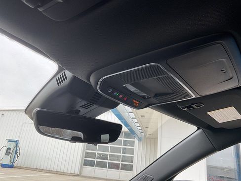 New 2026 Chevrolet Traverse High Country image 31