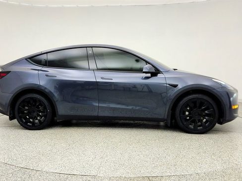 Used 2023 Tesla Model Y Long Range AWD/4WD image 4