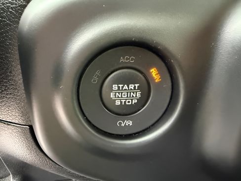 Used 2020 Jeep Gladiator Rubicon AWD/4WD image 21