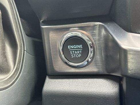 New 2025 Ford F250 Lariat w/ Lariat Ultimate Package image 25