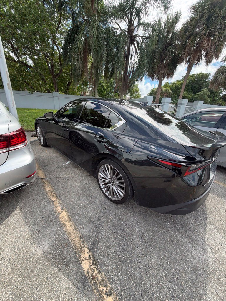 Certified 2022 Lexus IS 300 w/ Premium Package RWD image 4