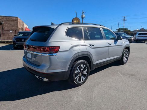 New 2026 Volkswagen Atlas SE image 3