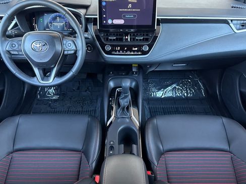 Used 2025 Toyota Corolla XSE FWD image 3