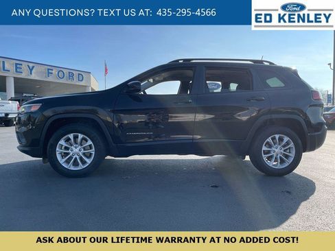 Used 2022 Jeep Cherokee Latitude Lux image 2