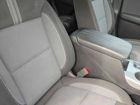 Used 2023 Chevrolet Blazer LT w/ Driver Confidence Package image 7