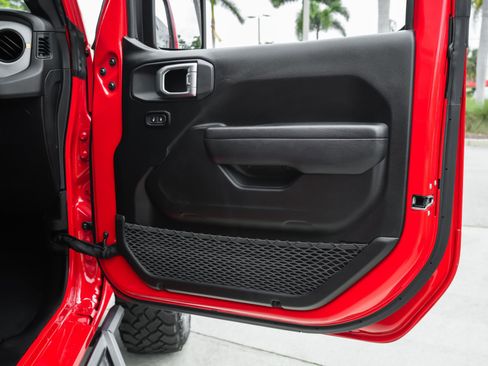 Used 2024 Jeep Wrangler Willys image 41