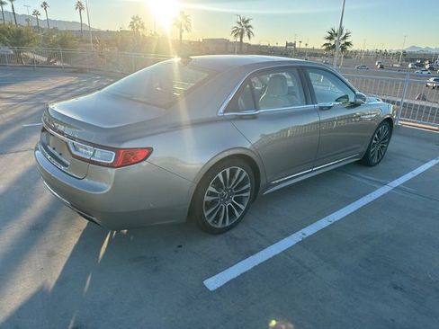 Used 2019 Lincoln Continental Reserve image 4