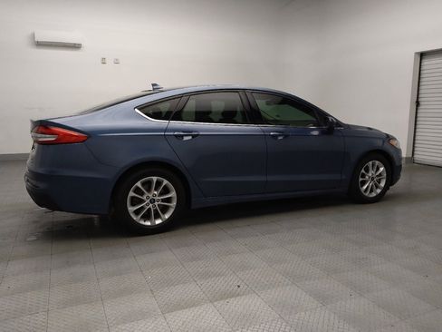 Used 2019 Ford Fusion SE image 10