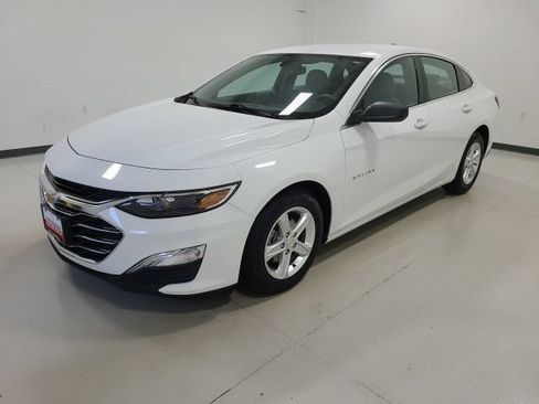 Used 2022 Chevrolet Malibu LS FWD image 6
