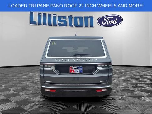 Used 2023 Jeep Grand Wagoneer L Series II AWD/4WD image 4
