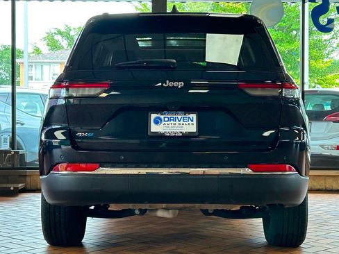 Used 2024 Jeep Grand Cherokee Limited 4xe image 9