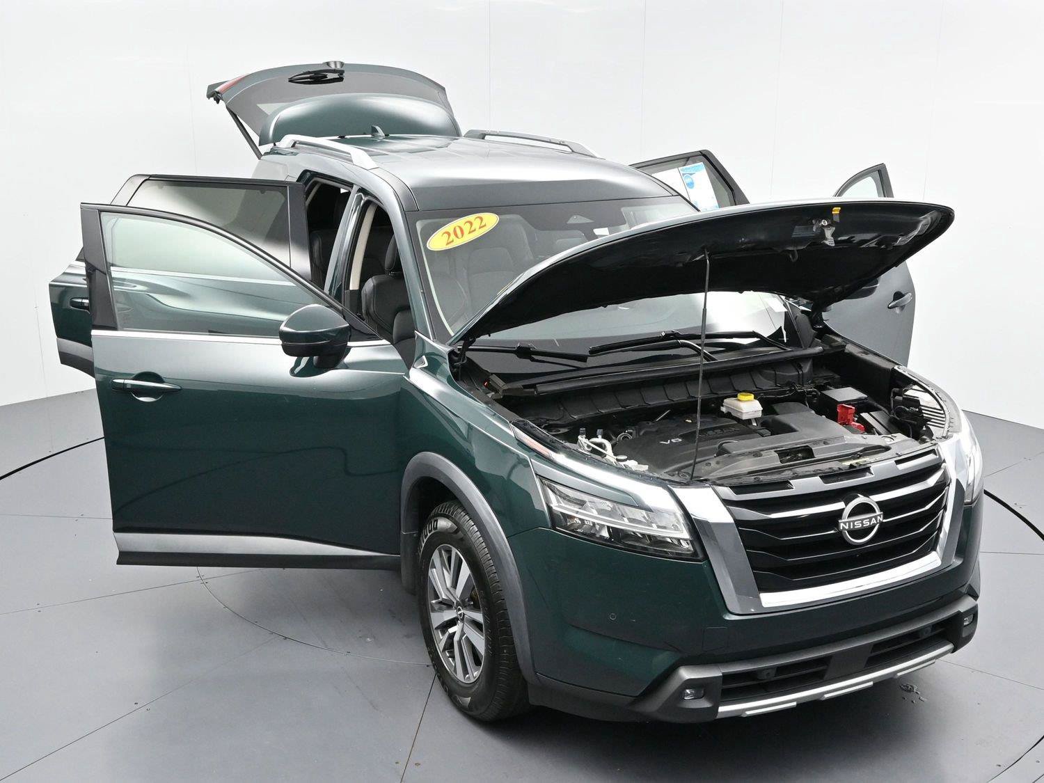Used 2022 Nissan Pathfinder SL w/ Cargo Package AWD/4WD image 50