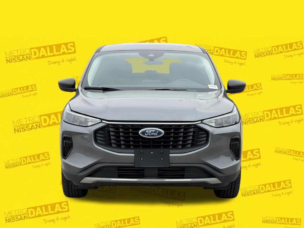 Used 2025 Ford Escape Active AWD/4WD image 3
