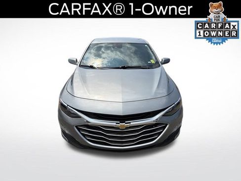 Used 2024 Chevrolet Malibu LT FWD image 2