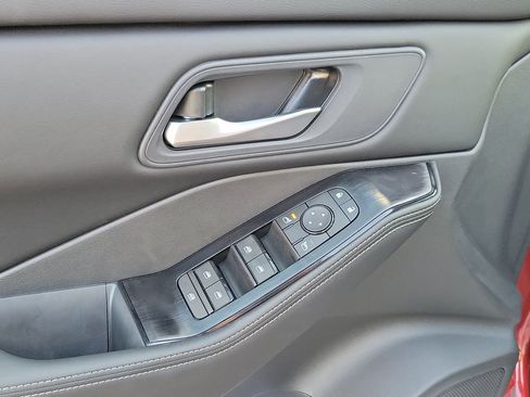 New 2026 Nissan Rogue SV AWD/4WD image 15