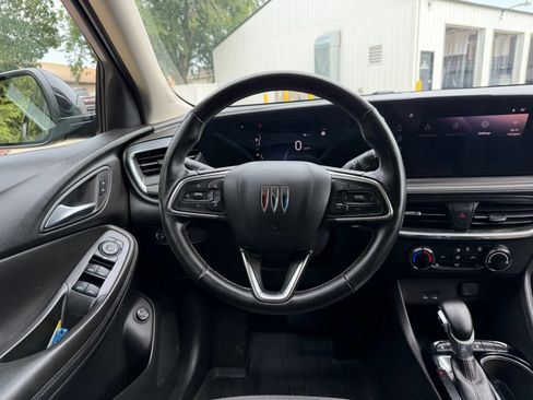 Used 2024 Buick Encore GX Preferred w/ Comfort Package AWD/4WD image 13