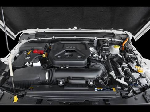 Certified 2024 Jeep Wrangler Unlimited Sahara AWD/4WD image 9