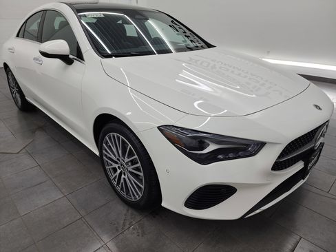 Used 2025 Mercedes-Benz CLA 250 4MATIC image 2