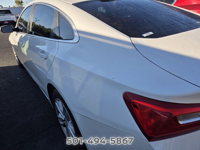 Used 2018 Chevrolet Malibu LT FWD image 7