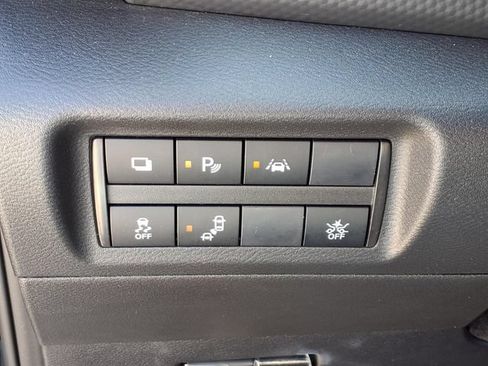 Certified 2025 Nissan Kicks Play S FWD image 13