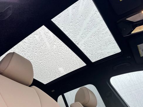 Used 2022 BMW X5 sDrive40i w/ Climate Comfort Package image 16