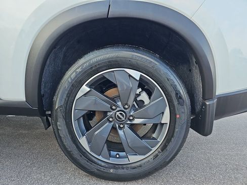 New 2026 Nissan Rogue SV FWD image 36